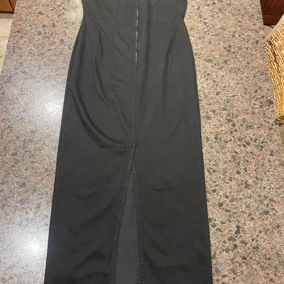 Zara Elegant raw edge Black Strapless Dress - Picture 3 of 8